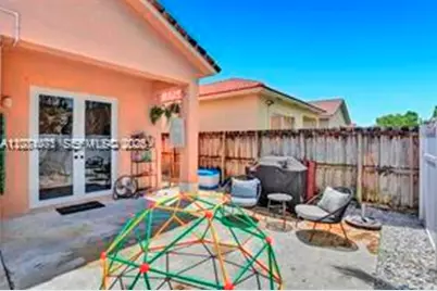 2240 NE 37th Rd, Homestead, FL 33033 - Photo 32