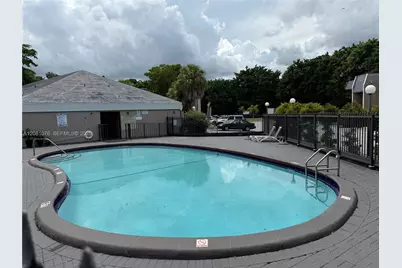 8000 Fairview Dr #202, Tamarac, FL 33321 - Photo 24