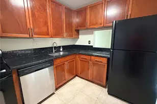 8000 Fairview Dr, Tamarac, FL 33321 - Photo 1