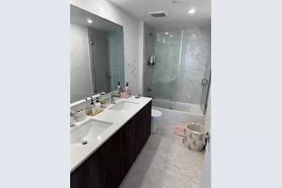 488 NE 18th St #4701, Miami, FL 33132 - Photo 16