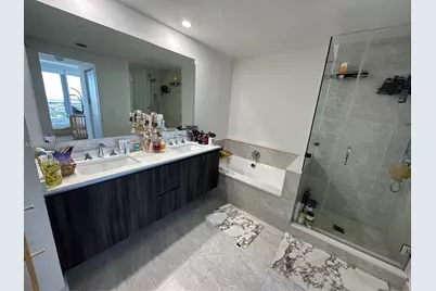 488 NE 18th St #4701, Miami, FL 33132 - Photo 10