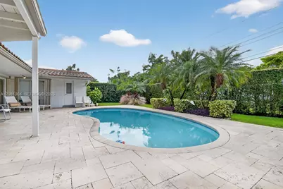 20610 NE 22nd Ct, Miami, FL 33180 - Photo 42