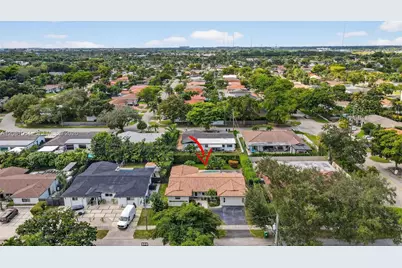 20610 NE 22nd Ct, Miami, FL 33180 - Photo 6