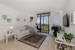 3475 N Country Club Dr, Aventura, FL 33180 - Photo 1