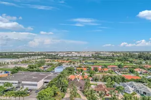10485 NW 132nd St, Hialeah Gardens, FL 33018 - Photo 28