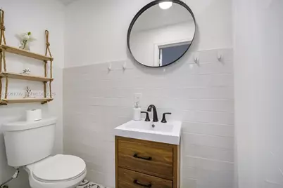 2286 NE 215th St, Miami, FL 33180 - Photo 16