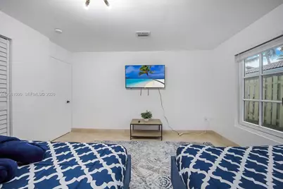 2286 NE 215th St, Miami, FL 33180 - Photo 10