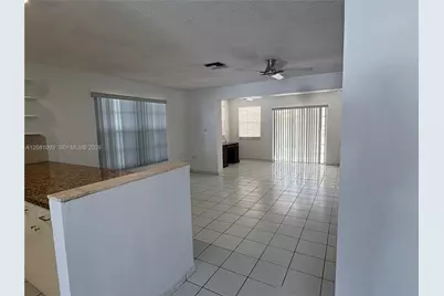 7577 W 5th Ln, Hialeah, FL 33014 - Photo 16