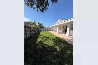 7577 W 5th Ln, Hialeah, FL 33014 - Photo 30