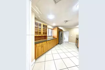 62 W 44th St #0, Hialeah, FL 33012 - Photo 8