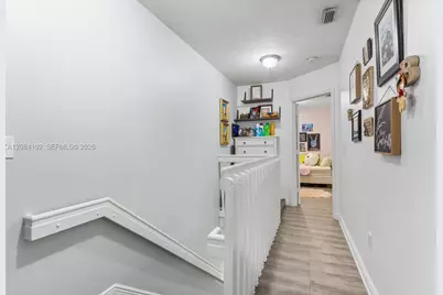 8210 NW 10th St #4, Miami, FL 33126 - Photo 12