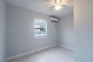 425 NW 14th Way, Fort Lauderdale, FL 33311 - Photo 10