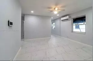 425 NW 14th Way, Fort Lauderdale, FL 33311 - Photo 4