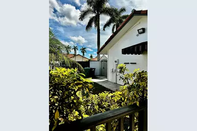 12851 NW 11th St, Miami, FL 33182 - Photo 24