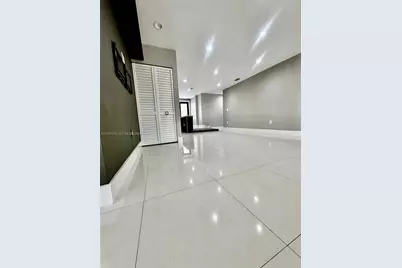 12851 NW 11th St, Miami, FL 33182 - Photo 4