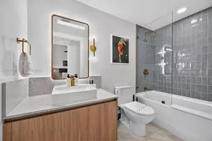 159 NE 6th St, Miami, FL 33132 - Photo 12