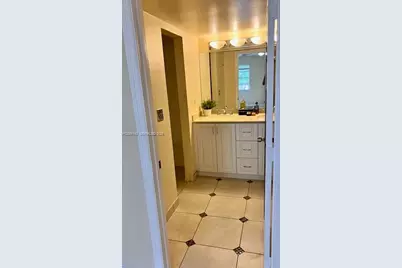 3910 Inverrary Blvd #304-B, Lauderhill, FL 33319 - Photo 10