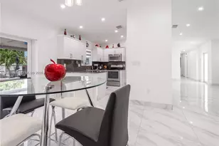 12485 SW 220th St, Miami, FL 33170 - Photo 8