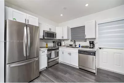 1704 S Le Jeune Rd, Coral Gables, FL 33134 - Photo 10