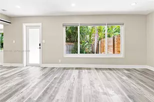 1621 NE 25th St, Wilton Manors, FL 33305 - Photo 2
