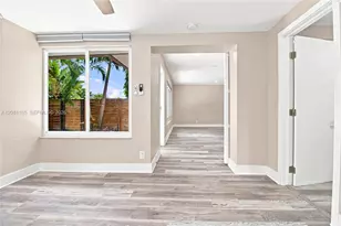 1621 NE 25th St, Wilton Manors, FL 33305 - Photo 16