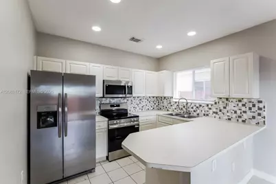 3432 NE 3rd Dr, Homestead, FL 33033 - Photo 8