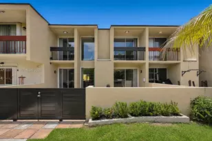9133 Fontainebleau Blvd, Miami, FL 33172 - Photo 54