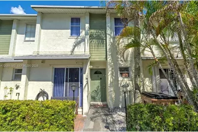 789 Crystal Lake Dr, Deerfield Beach, FL 33064 - Photo 24