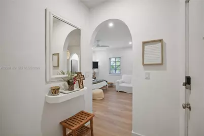750 Espanola Way #6, Miami Beach, FL 33139 - Photo 6