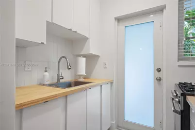 750 Espanola Way #6, Miami Beach, FL 33139 - Photo 2