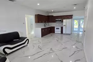 12140 SW 218th St, Miami, FL 33170 - Photo 2