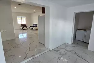 12140 SW 218th St, Miami, FL 33170 - Photo 10