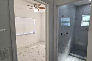 12140 SW 218th St, Miami, FL 33170 - Photo 8