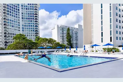 5601 Collins Av #PH-2, Miami Beach, FL 33140 - Photo 10