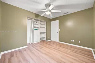 1533 W Harmony Lake Cir, Davie, FL 33324 - Photo 20