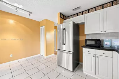 1533 W Harmony Lake Cir, Davie, FL 33324 - Photo 10