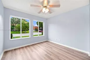 1533 W Harmony Lake Cir, Davie, FL 33324 - Photo 16