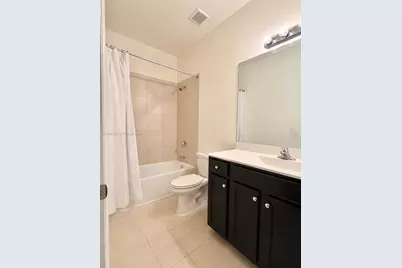 3344 W 105th Ter, Hialeah, FL 33018 - Photo 16