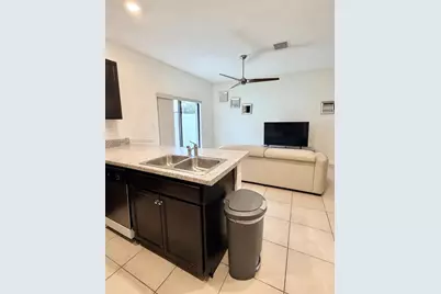 3344 W 105th Ter, Hialeah, FL 33018 - Photo 6