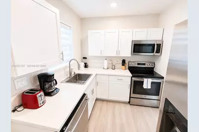 10000 E Bay Harbor Dr #14, Bay Harbor Islands, FL 33154 - Photo 14
