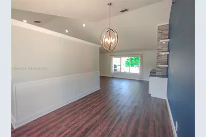 5780 Sun Pointe Circle, Boynton Beach, FL 33437 - Photo 10