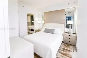 55 SW 9th St, Miami, FL 33130 - Photo 14