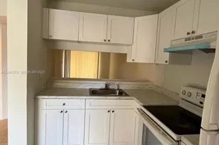 4178 Lakeside Dr, Tamarac, FL 33319 - Photo 2