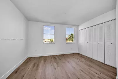 390 NW 86th Ct #803, Miami, FL 33126 - Photo 14