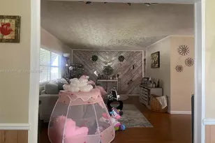 21711 NW 8th Ct, Pembroke Pines, FL 33029 - Photo 6