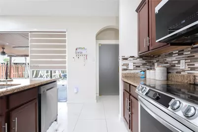 11828 SW 253rd St, Homestead, FL 33032 - Photo 10