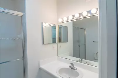 7920 N Nob Hill Rd #305, Tamarac, FL 33321 - Photo 10