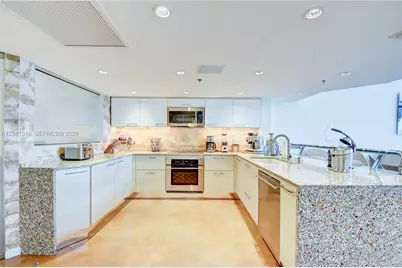 5445 Collins Ave #P2, Miami Beach, FL 33140 - Photo 16
