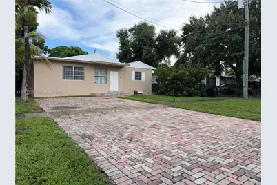 1311 NE Ne 157 St, North Miami Beach, FL 33162 - Photo 2