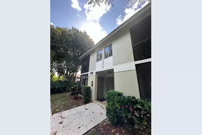 300 Gardens Dr #201, Pompano Beach, FL 33069 - Photo 2